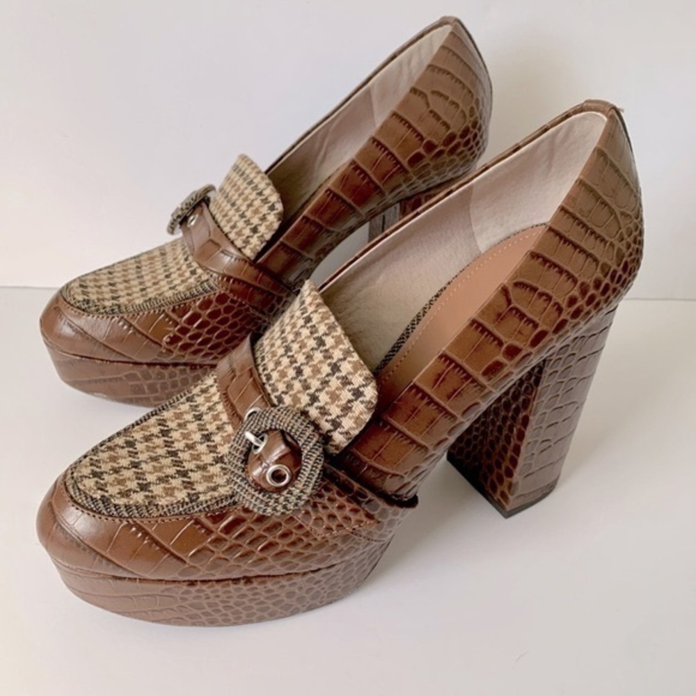 Gianni Bini Eveonne Platform Loafers - Picture 11 of 16